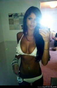 Femme célibataire veut baiser avec un homme macho sur Paris