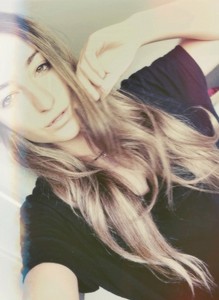 Salope soumise attend sa sodomie tous les soirs