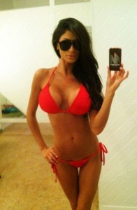 Coquine qui aime la grosse bite sur Paris