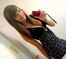 Salope soumise attend sa sodomie pour l'après midi