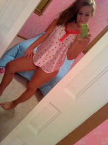 Femme discrète veut sucer un homme macho à Paris