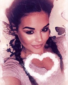 Salope pas farouche attend sa sodomie sur Paris ou environ tous les soirs